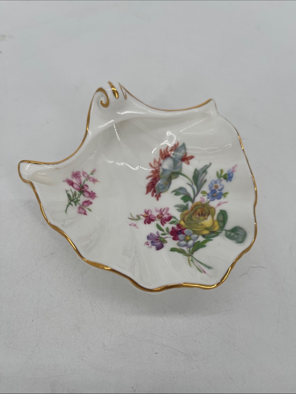 Oakley China Ltd. Shell Shaped Bone China Trinket Dish
